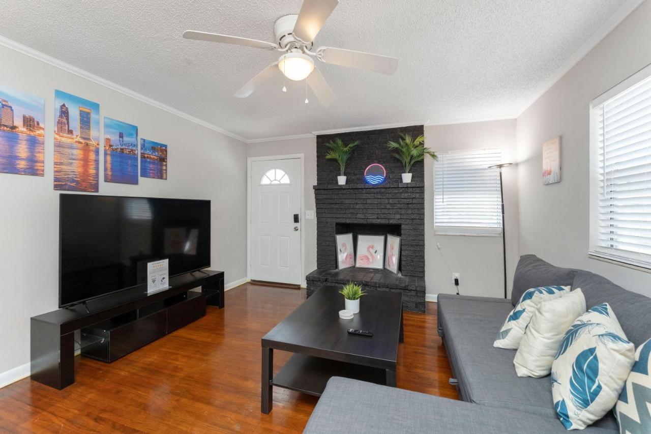 King Bedroom 2Bed1Bath Sleeps 4 Close To Town Center Downtown Beach Mayo Clinic Jacksonville Buitenkant foto